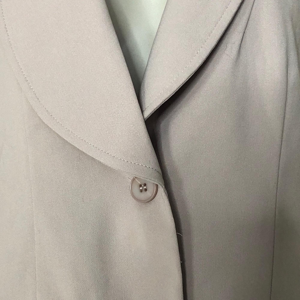 Doe & Rae Light Pink Blazer - Picture 2 of 6